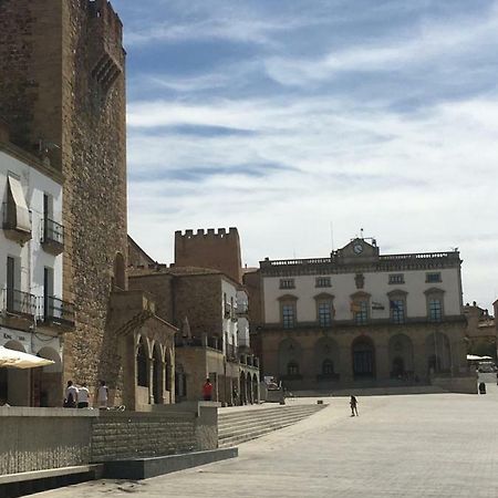 Apartamentos Turisticos Domus Seleqtia Plaza Mayor Caces Kültér fotó