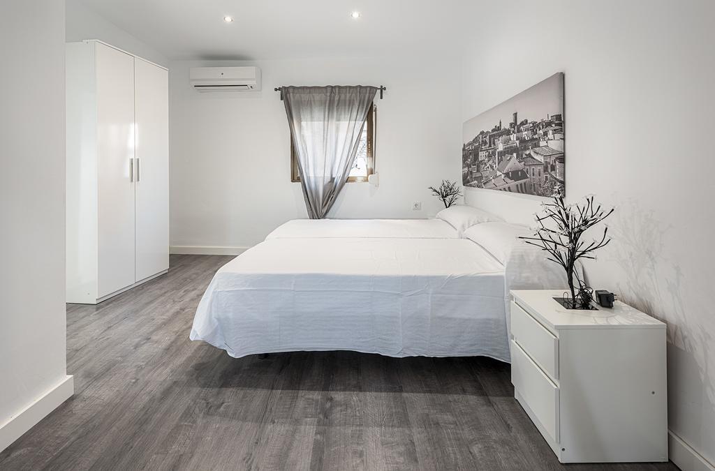 Apartamentos Turisticos Domus Seleqtia Plaza Mayor Caces Kültér fotó