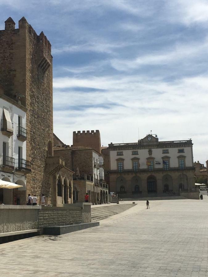 Apartamentos Turisticos Domus Seleqtia Plaza Mayor Caces Kültér fotó